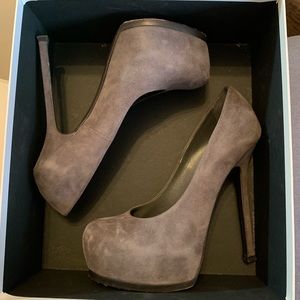 Grey YSL tribtoo pumps